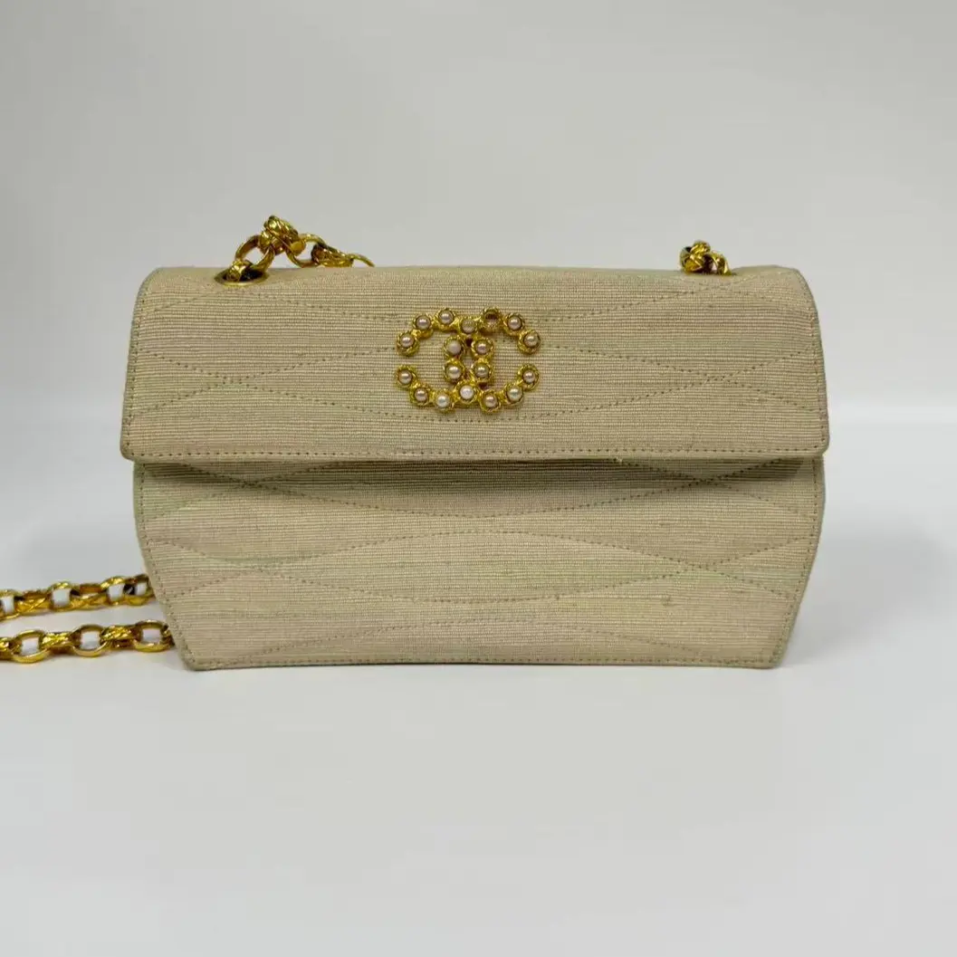 Pre-owned France Crossbody Bags Chanel Champagne Woven Fabric Flap Bag, Crystal Rhinestone CC Logo Gold Chain Crossbody Evening Handbag（SZ 52853）