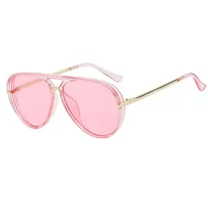 Women’s Classic Aviator Sunglasses, Black Frame with Gold Trim UV400 Protection Shades, Trendy Fashion Eyewear for Women, Stylish Outdoor Sports Sunglasses for Driving, Travel & Daily Wear