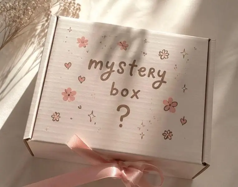 Deluxe Mystery Box