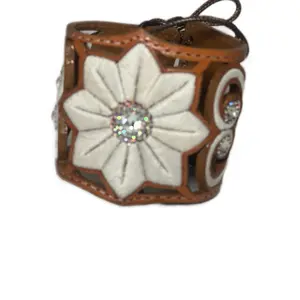 Mexican Leather Bracelet with Beautiful Floral Star Design, Made from Pita, Brown Leather, Simple and Elegant Style