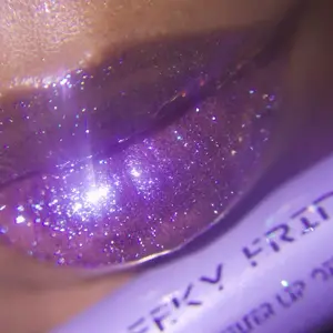 BLUE/PURPLE GLITTER Lip Oil Gloss - Glitter Lip Gloss for Shimmery Glittery Lipstick - Smooth Texture, Hydrating Formula with Jojoba Oil & Nourishing Ingredients - Daily Fleeky Friday