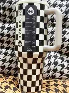 HydroJug Traveler – A TikTok Find That Earns Its Price