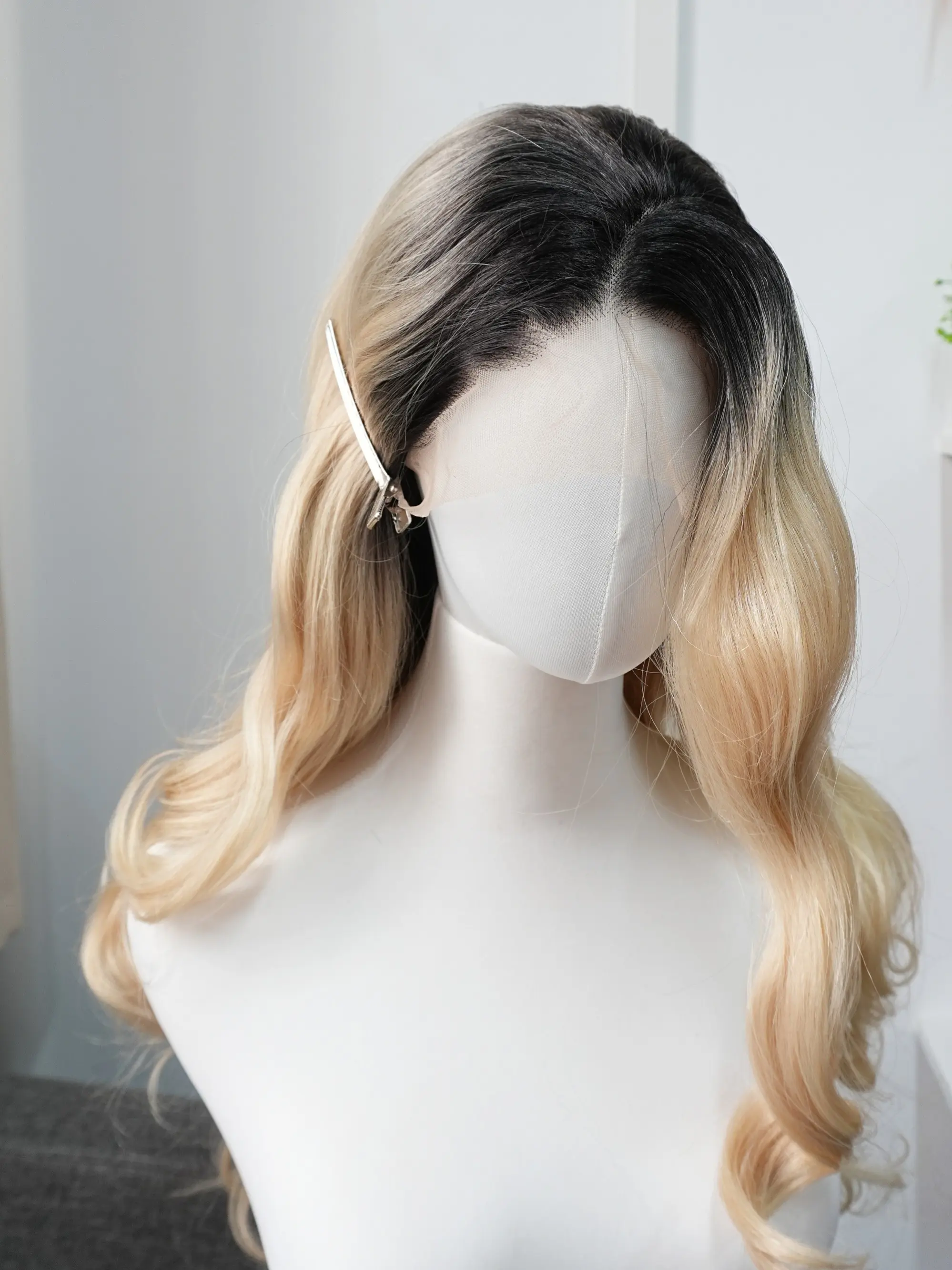 Light Blonde Long Straight Wig with Black Roots, Side Part Hairline, 26 Inch Body Wavy, 13x4 HD Lace Front Wig, Natural Looking Soft, Role Play, Heat Resistant Fiber, Synthetic Lace Wigs