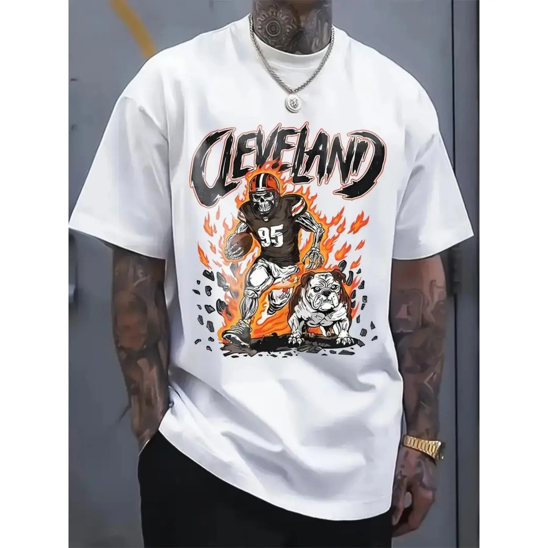 Men's Cleveland Football Graphic T-Shirt - 100% Cotton Regular Fit Short Sleeve Tee with Bold Flame Print, All-Season Casual Wear & Classic Holiday Gift for Sports Fans