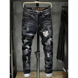 Men's Summer Slim-fit Elastic Fashionable Comfortable Tapered Jeans, Suitable for All Seasons.