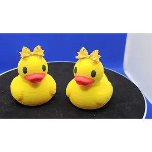 3D Printed Duck with Small Bow - Lightweight Cruise Duck Hunt Collectible Toy, Door Decoration, Home Decor Ornaments, Bird Figurine Gifts