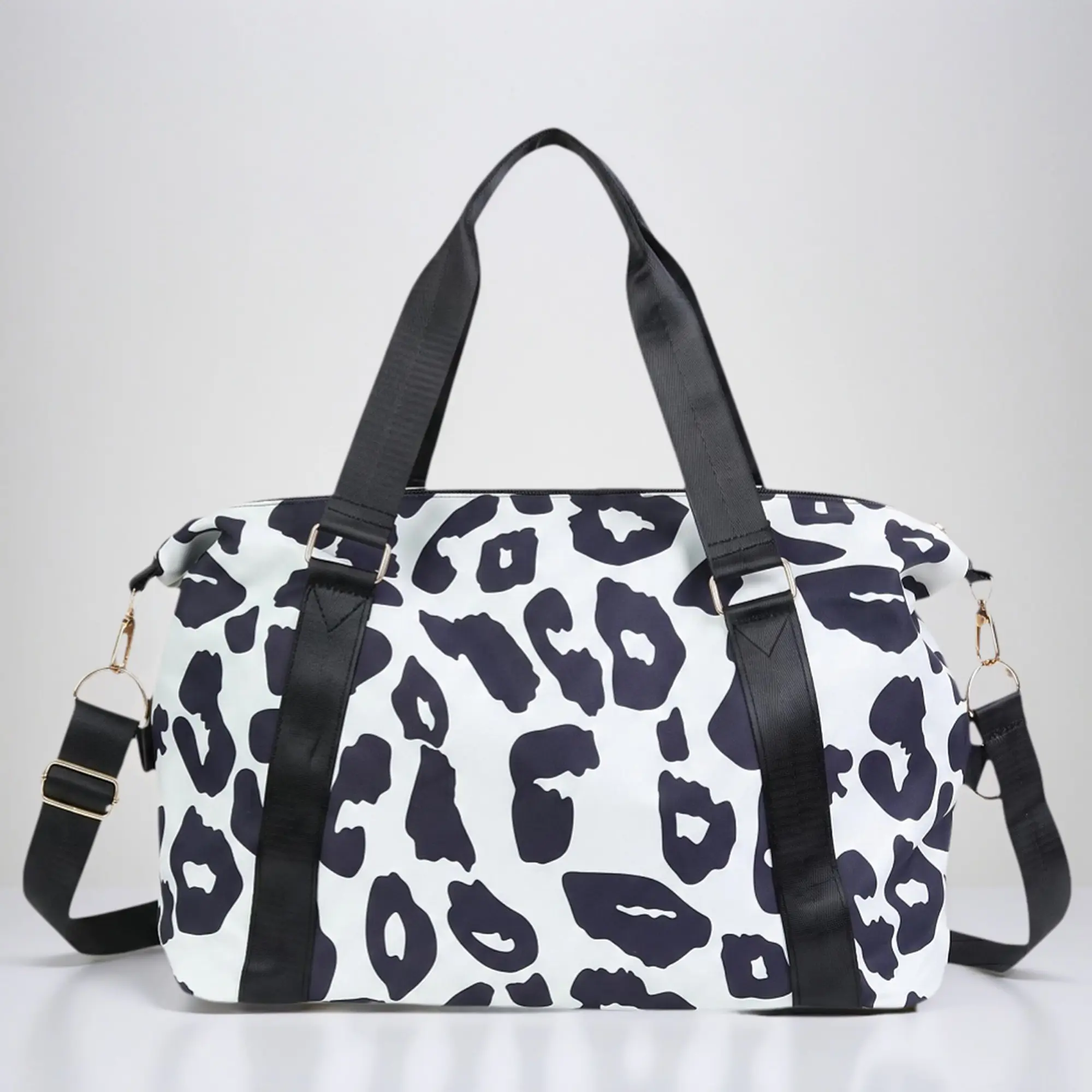 Large Capacity Nylon Travel Duffle Bag with Playful Print, Lightweight Sports Gym Storage Bag, Portable Women's Weekender Overnight Bag