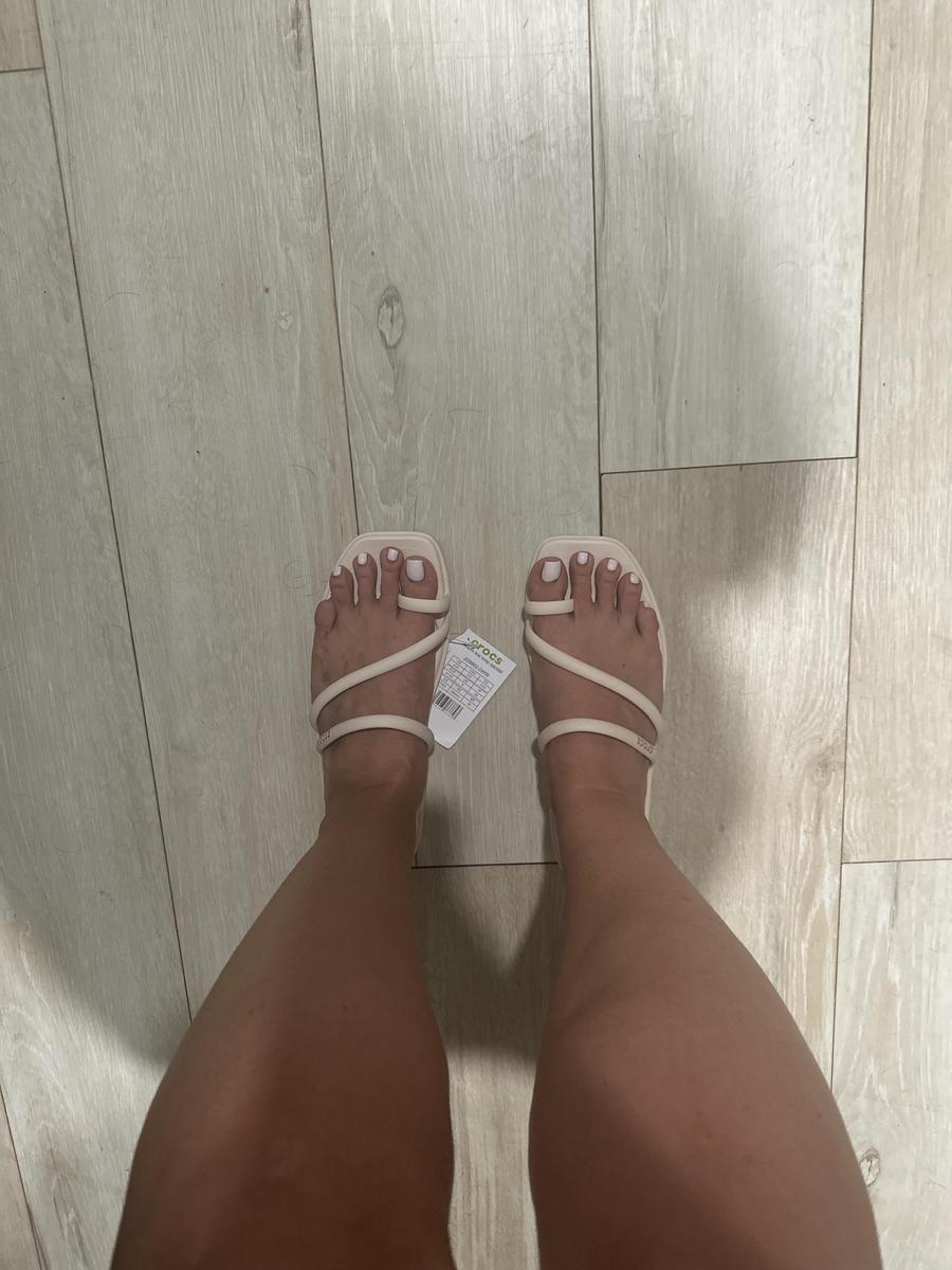 Item: Dew, Womens 10