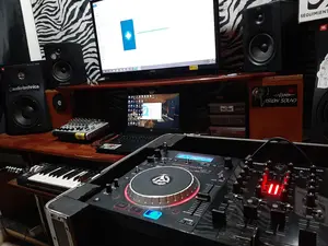 Música para DJ 32GB DJ Music Collection for All Events Clean Tracks Versatile Selection for Perfect Performances