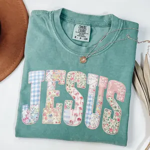 Comfort Colors Jesus Christian Graphic Tee Faux Quilted Patch Jesus Shirt, Trendy Faith Shirt Religious Gift for Women Floral Tee Top Womenswear Gift for Her