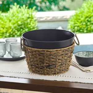 Black Galvanized Round Tub with Rattan Black Galvanized Round Tub with Rattan
