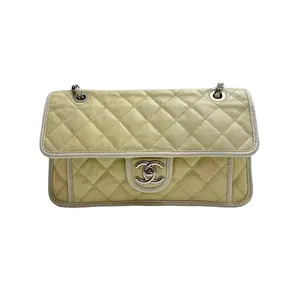 Pre-owned france Crossbody Bags H1 h5 Chanel White Caviar CF Chain Bag Elegant Timeless Design with Sleek White Caviar Finish & Chain Strap for Versatile Stylish Use
