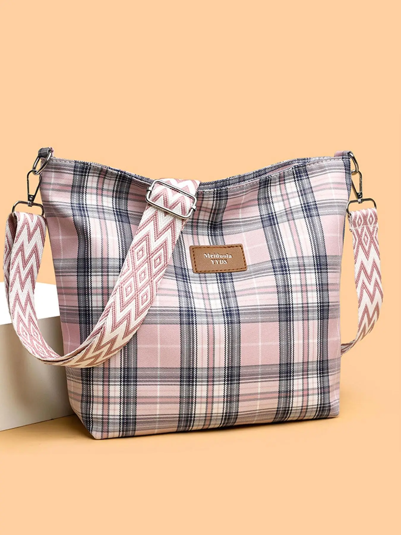 Women's Fashionable Plaid Pattern Crossbody Bag, Casual Versatile Letter Label Decorated Shoulder Bag for Daily Commute & Travel, Trendy All-match Com