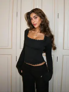 Women's Y2K Lace Trim Long Sleeve Square Neck Slim Fit Party T-Shirt, Summer Casual Short Top, Street Style Feminine