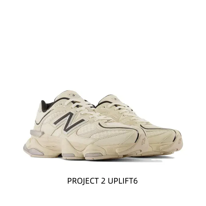 Hollow breathable mesh optimizes internal air circulation, keeps feet dry and breathable without stuffiness and sweat accumulation all day long Sneaker Running