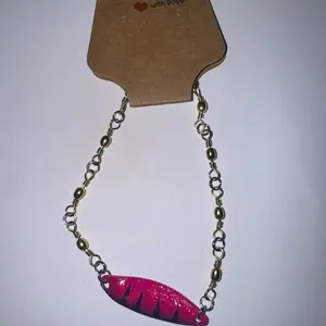 Swivel barrel bracelet with pendant