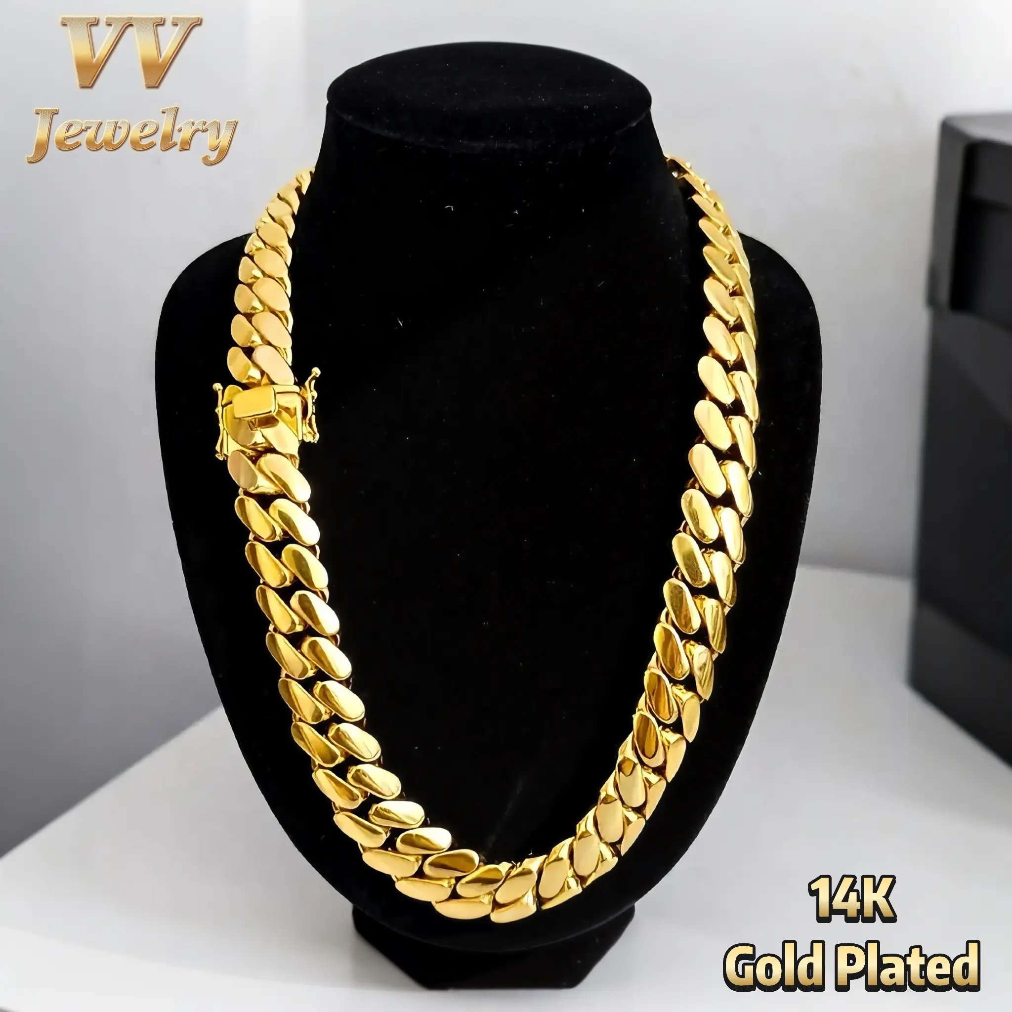 20mm wide men's heavy necklace - 14K gold-plated Cuban necklace, made of 316L stainless steel, hypoallergenic, water-resistant, durable and of high quality. Suitable for various banquets, Christmas and Halloween gifts.