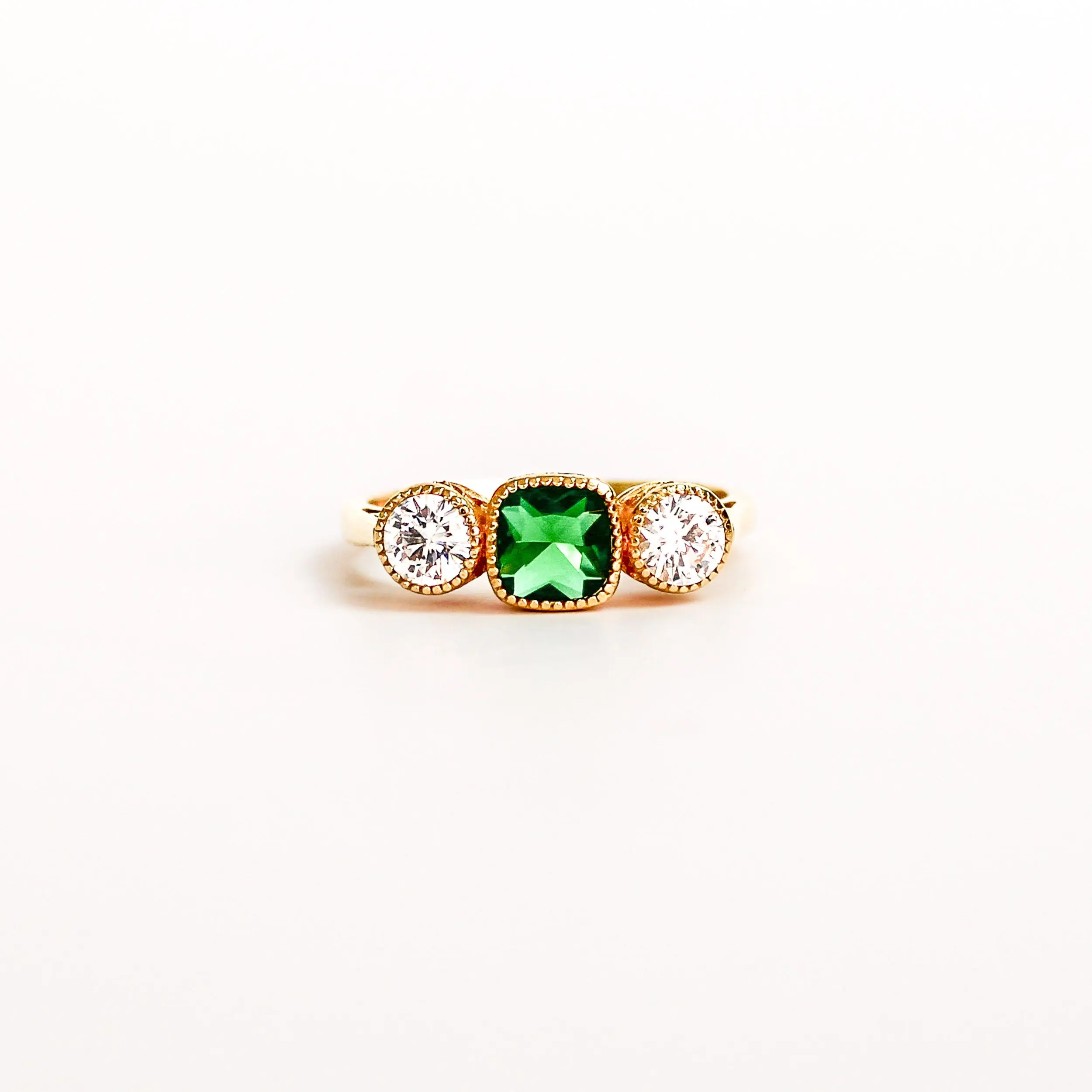 Edwardian Three-Stone Ring - gold