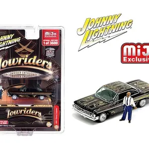 Johnny Lightning 1:64 Lowriders 1961 Chevrolet Impala with American Diorama Figure Limited 3,600 Pieces – Mijo Exclusives