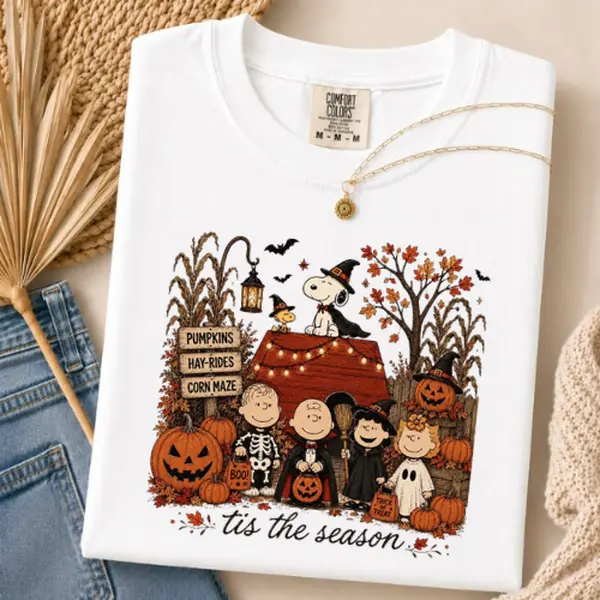 Peanuts Halloween Shirt Comfort Colors, Snoopy Pumpkin Patch Graphic Tee, Charlie Brown Halloween T-Shirt, Tis The Season Shirt, Cute Fall Halloween Tee, Spooky Season Gift, Autumn Pumpkin Shirt