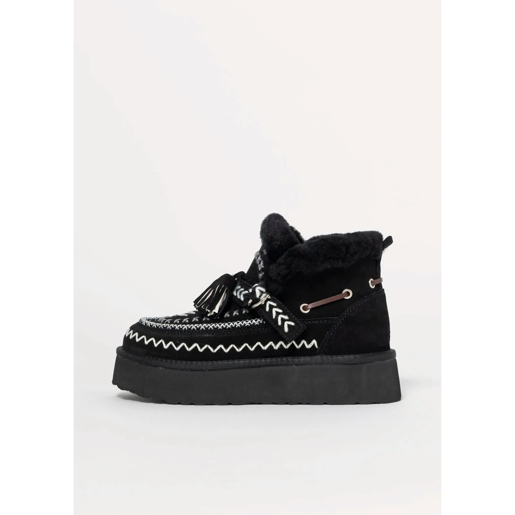 Shearling Lined Boot
