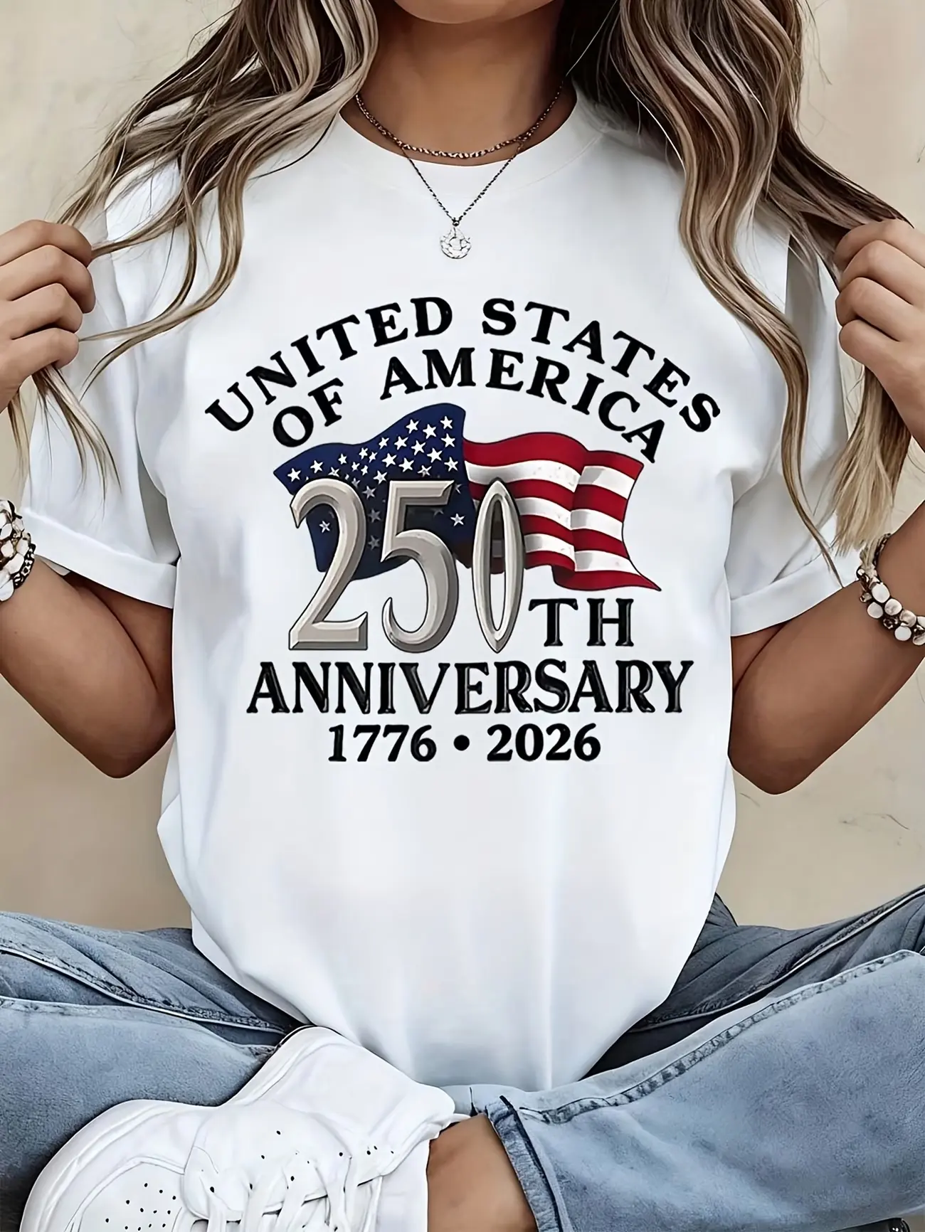 United States of America 250th Anniversary 1776-2026 Vintage Wavy American Flag Graphic T-Shirt, Retro Patriotic Unisex Cotton Crewneck Tee for Fourth of July