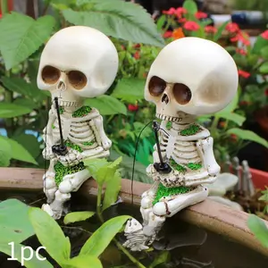 Resin Fishing Skull Statue, Halloween Home Decor Indoor Outdoor, Spooky Atmosphere Ornament, Ready Stock