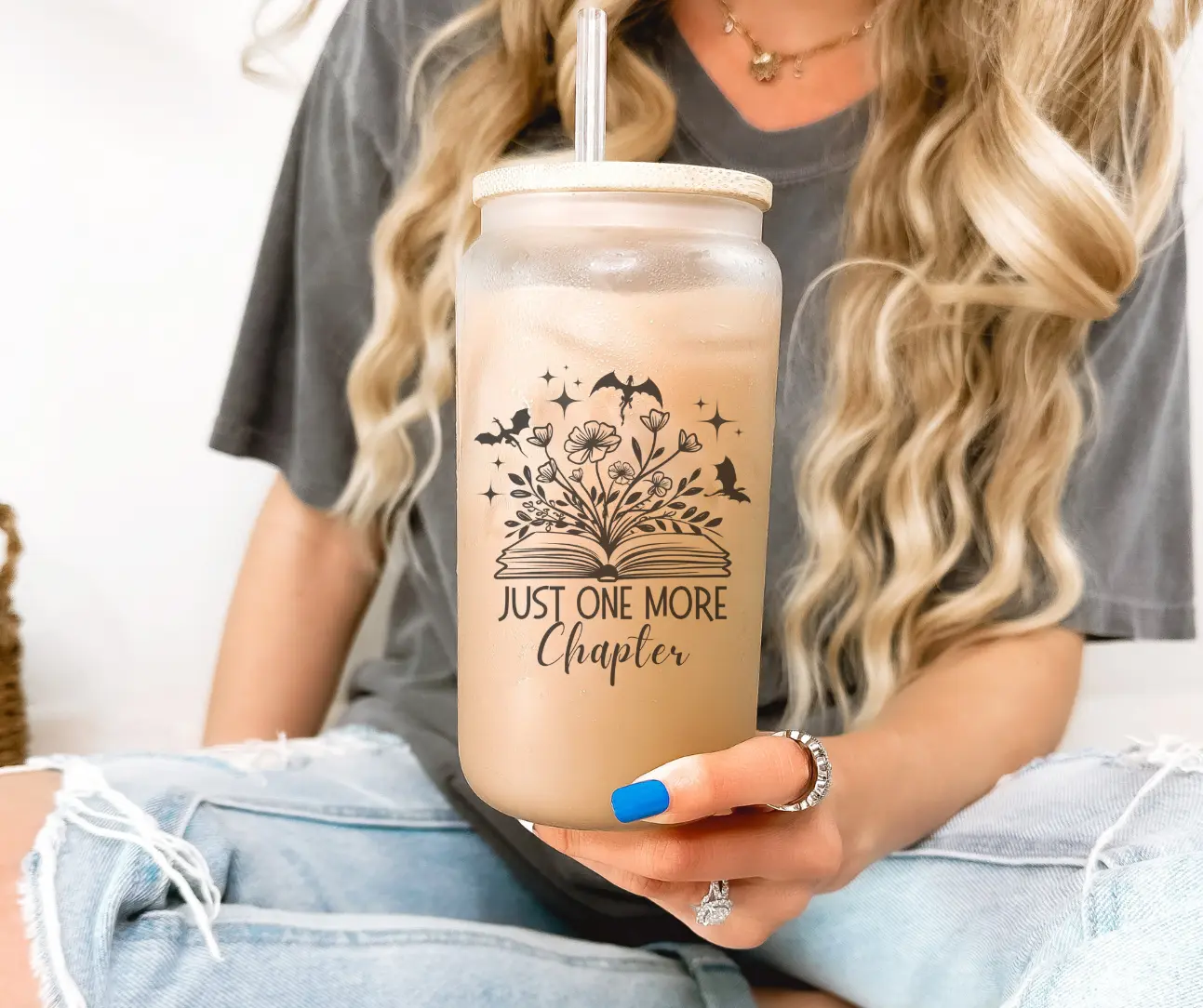 Fantasy Book Lover Glass Cup with Lid and Straw 16 oz Fourth Iced Coffee Cup Wing Glass Tumbler Romantasy Stylish Mug Drinkware Just One More Chapter Design