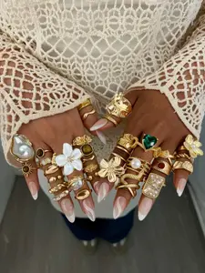 Elegant Floral Imitation Pearl Stacking Ring Set, Zinc Alloy Wide Band Women's Rings, All-Season Jewelry Gift for Parties & Birthdays, Stackable Rings
