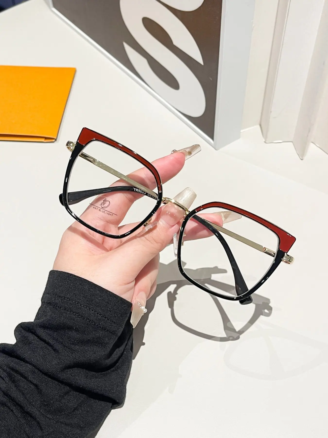 Cat Eye Large Frame Color Block Anti-Blue Light Glasses, Adjustable Prescription for Near Sight, Fashionable Big Face Eyewear for Women, Stylish Square Frames, Square Frame Eyeglasses