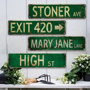 Vintage Letter Pattern Street Road Sign, 1 Count Waterproof Metal Tin Sign, Wall Decor for Home, Restaurant, Bar, Cafe, Garage, Vintage Garage Signs, Yard Sign, Gold Lettering