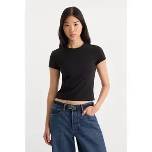 SUPER STRETCH BABY TEE | BLACK001