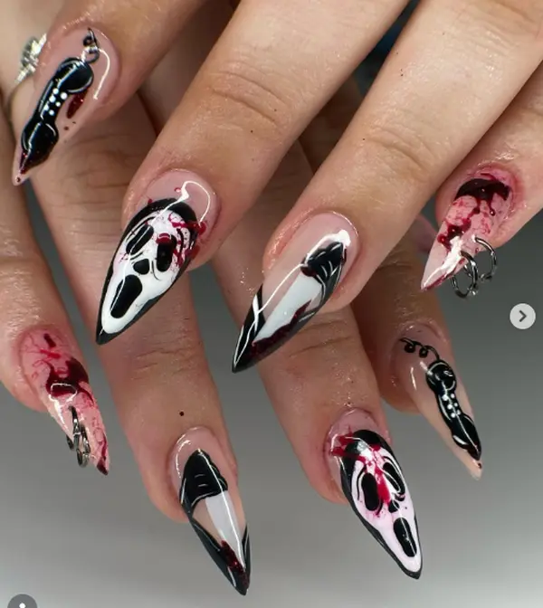 Bloody Scream Gothic Press On Nails, Black White Red Stiletto Nails, Horror Ghost Mask Chain Nail Art, Halloween Fake Nails Gift