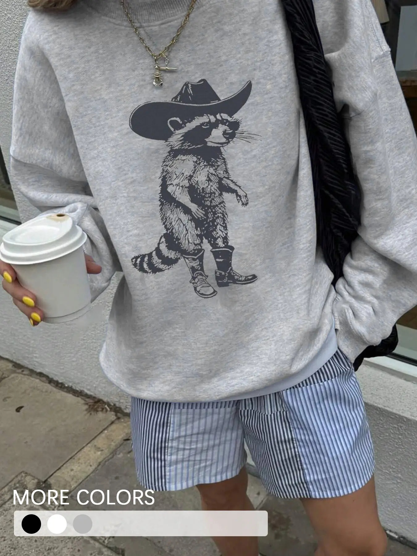Women's Autumn/Winter New Simple Ins Style Chic Raccoon Animal Graphic Round Neck Crewneck Casual Pullover Sweatshirt Fashionable & Versatile, Gray, Cartoon Print Crewneck