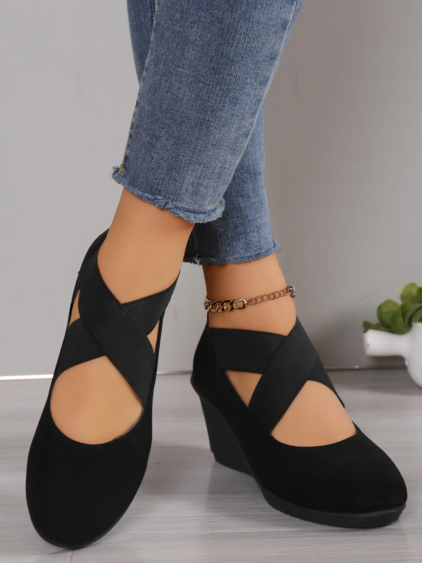 Stylish Cross Elastic Band Women's Shoes, Korean Casual Wedge Slip-On Ballet Flats, Comfortable Thick Rubber Sole Design for All Seasons, Fashionable Flats, Slip Ins Shoes