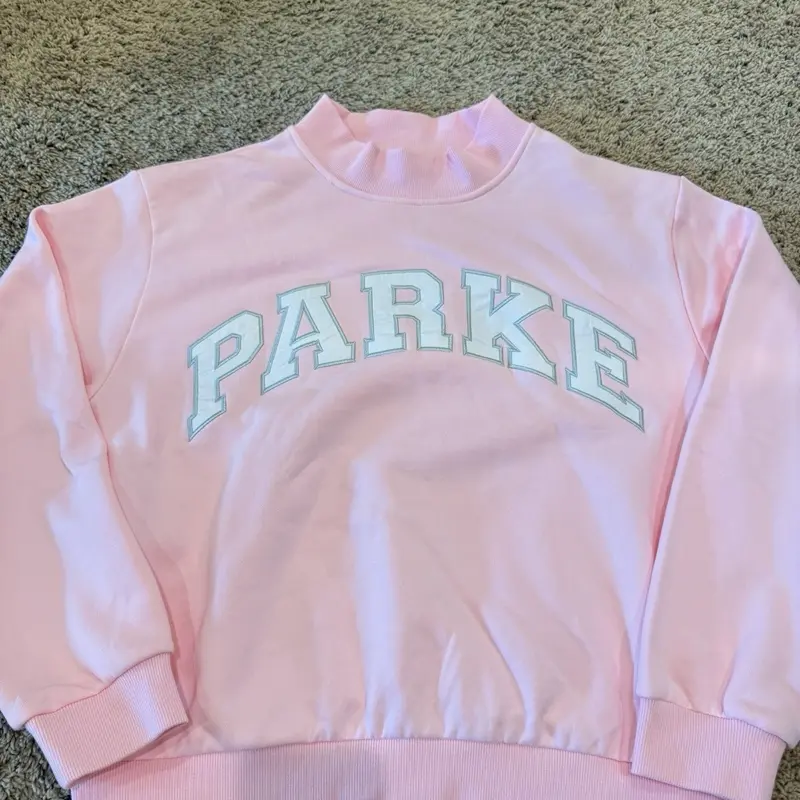 Parke mockneck sweatshirt pink and white