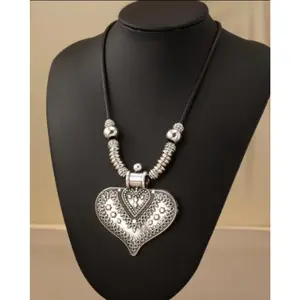 Vintage silver heart necklace