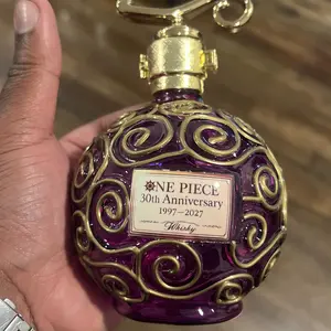 Unique Swirl Ball Whiskey Decanter, Creative Glass Liquor Bottle, Great Gift Choice, Home Bar Display, Ideal Gift for Him, Man Cave & Bar Ornament