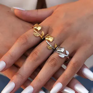 1pc 18K Gold Plated Stainless Steel Rose Flower Open Ring Minimal Romantic Elegant Jewelry for Women Perfect for Date Night Anniversary Party Gift for Girlfriend Mom Friend Gold-Plated Striped Couple Stacking Minimalist