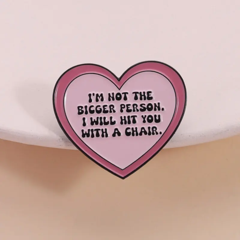 Sweet Cool Counterattack Brooch, Flower Brooch, Heart Letter I Will Hit You with a Chair Statement, Humorous Design, Straightforward Emotion Jewelry, Fashion Accessory, Brooch Pin