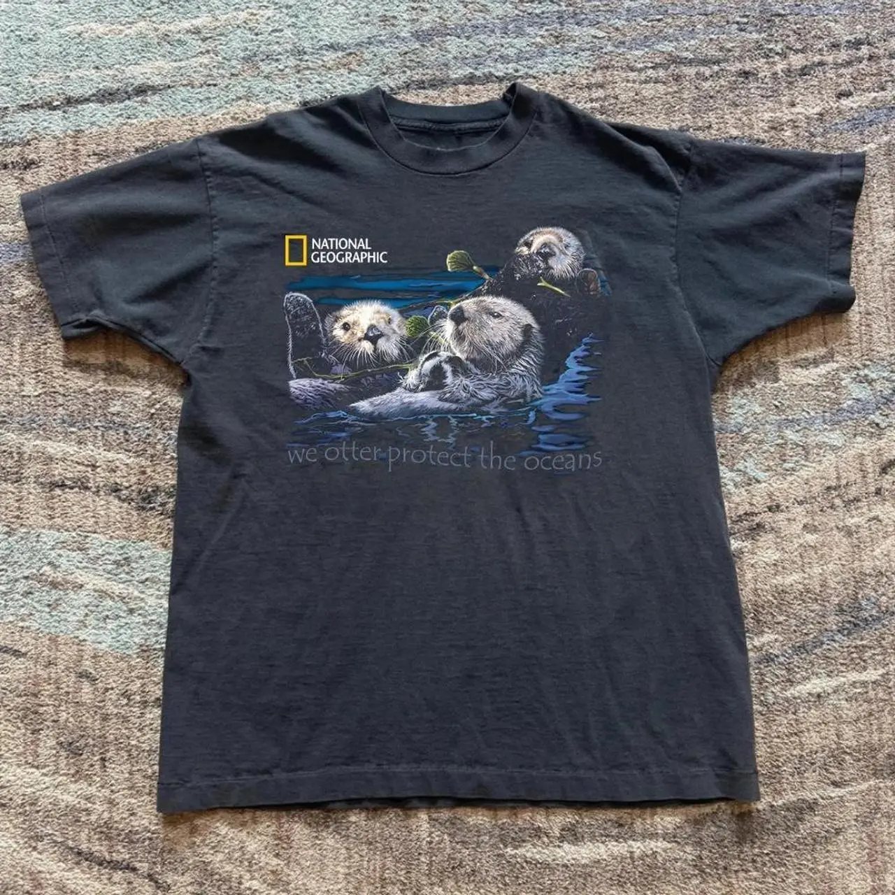 National Geographic Sea Otter Graphic T-Shirt, Ocean Wildlife Animal Nature Unisex Cotton Tee