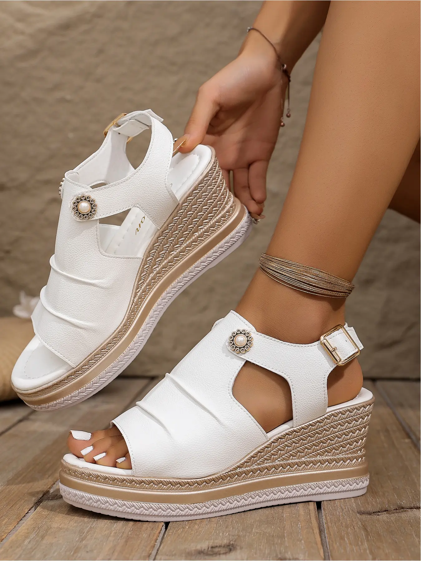 A pair of large-size women's new summer open-toe hollow breathable back-buckle casual wedge sandals, fashionable, simple, comfortable, versatile for daily commuting, with thick soles, Higher Platform Sandals