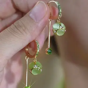 Shiny Fresh style green zircon cat's eye stone round ball earrings, DDES0280 niche minimalist high-end fashion earrings 14K Gold-Plated