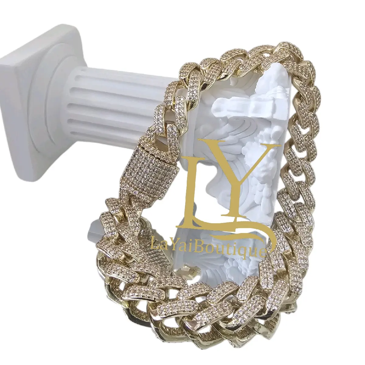 LaYaiBoutique  #1200 Brazalete Oro Laminado 14k ALTA CALIDAD - Gold Chain Design with Center Stone, Elegant and Durable Jewelry Piece.