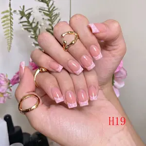 Nailbeebee H19 0.8 inch Handmade Press-On Nails | Reusable,Salon-Quality,Long-Lasting,Glossy Design |  For Daily Office & Workplace,Date Nights & Romantic Outings,Shopping & City Leisure Trips,Holiday & Short Travels