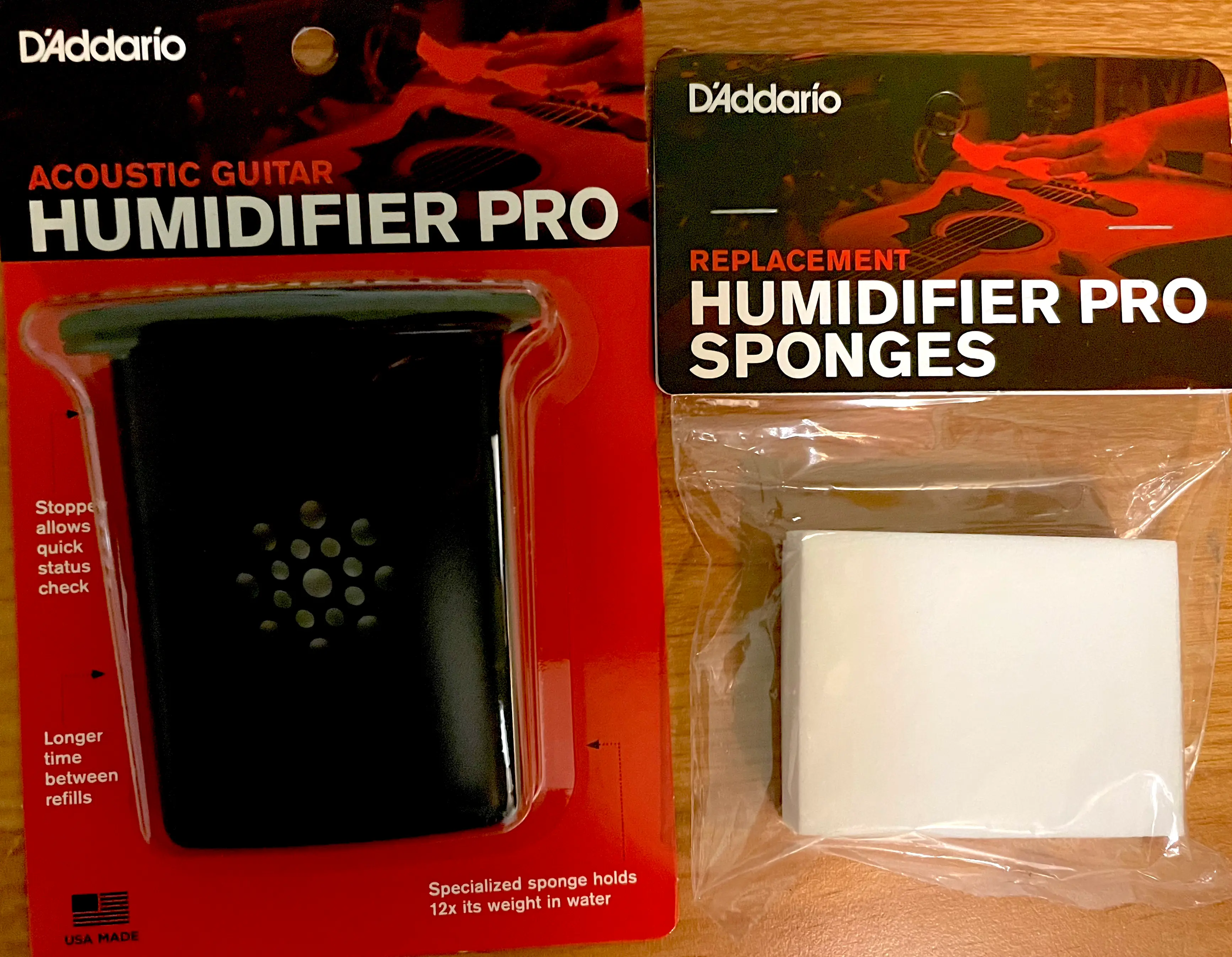 D'Addario PRO Acoustic Guitar Humidifier for Guitarists, Care and Maintenance Accessory, 2 Hydrophilic Replacement Sponges, Exceptional Moisture Control, Extended Periods Between Re-fills, Holds 12x Its Weight in Water, Holds 12X Water, 2 Replacement Spon