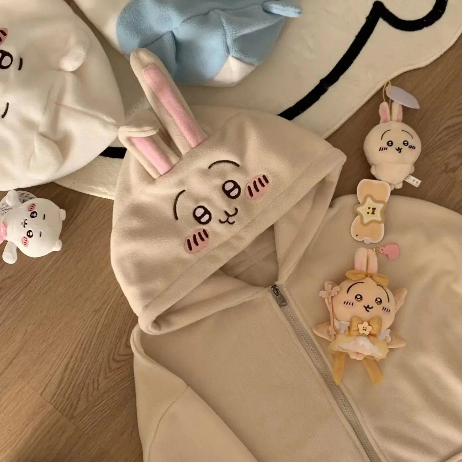 Chiikawa Cartoon Print Straw-Infused Kawaii Drawstring Hood Long-Sleeve Loose-Fit Shirt - Hachiware Usagi Themed Animal Motif Casual Spring & Autumn Outerwear