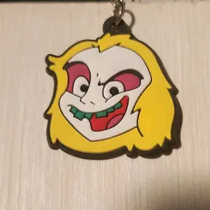 Plastic Beetlejuice Logo-Print Collectible Keychain, Entertainment Memorabilia for Movie Fans