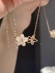 Cherry Blossom Necklace for Women, Elegant Peach Flower Choker Chain 2026 New Arrival, High-Quality Fashion Jewelry Accessory, Modern Versatile Accessories