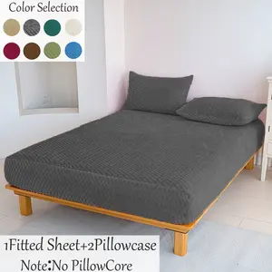 Luxury Polyester Cotton Bed Sheet Set, Ultra Soft and Durable, Deep Pocket Design, Includes Fitted Sheet and Two Pillowcases, Hotel and Home Use